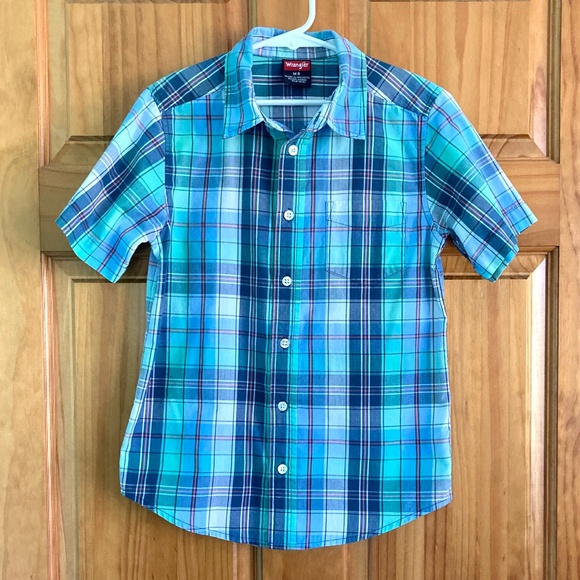 Boys size 8 Wrangler blue and green plaid short sleeved button up shirt - Picture 1 of 4